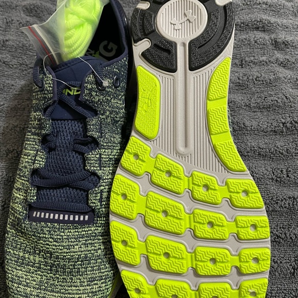 Under Armor Shoes Size 13 - Picture 3 of 4